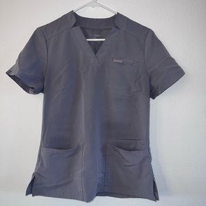 Jaanuu Relaxed 3- Pocket Scrub Top